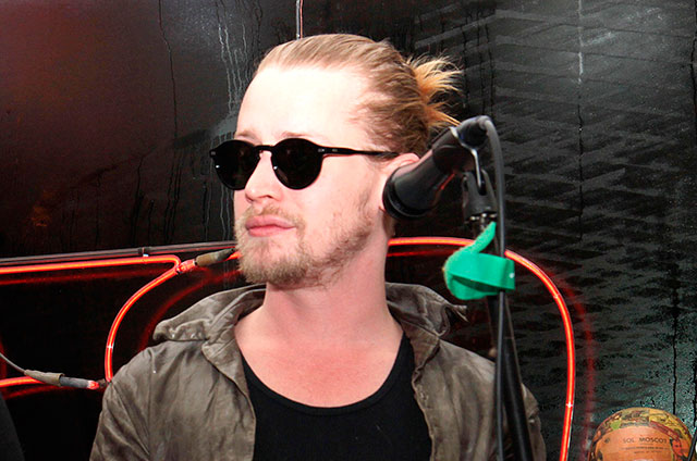 PRINCIPAL-macaulay_culkin-4