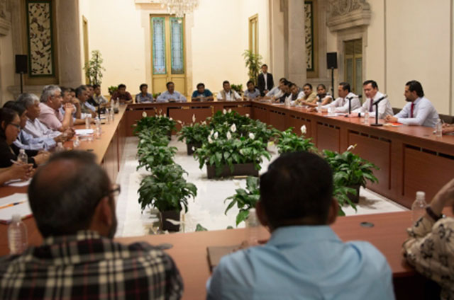 0818_dialogo-en-segob-de-osorio-con-cnte_620x350