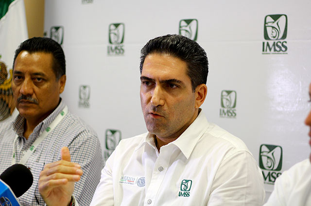 Nota-dos-Carlos-Flavio-Rosado,-delegado-del-IMSS-en-Qroo