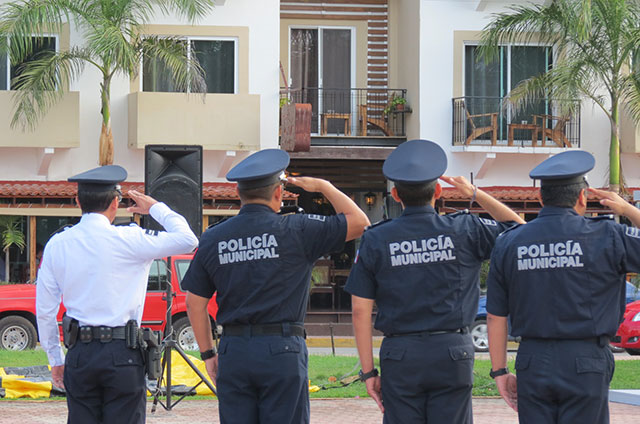 Policía-Solidaridad-(1)