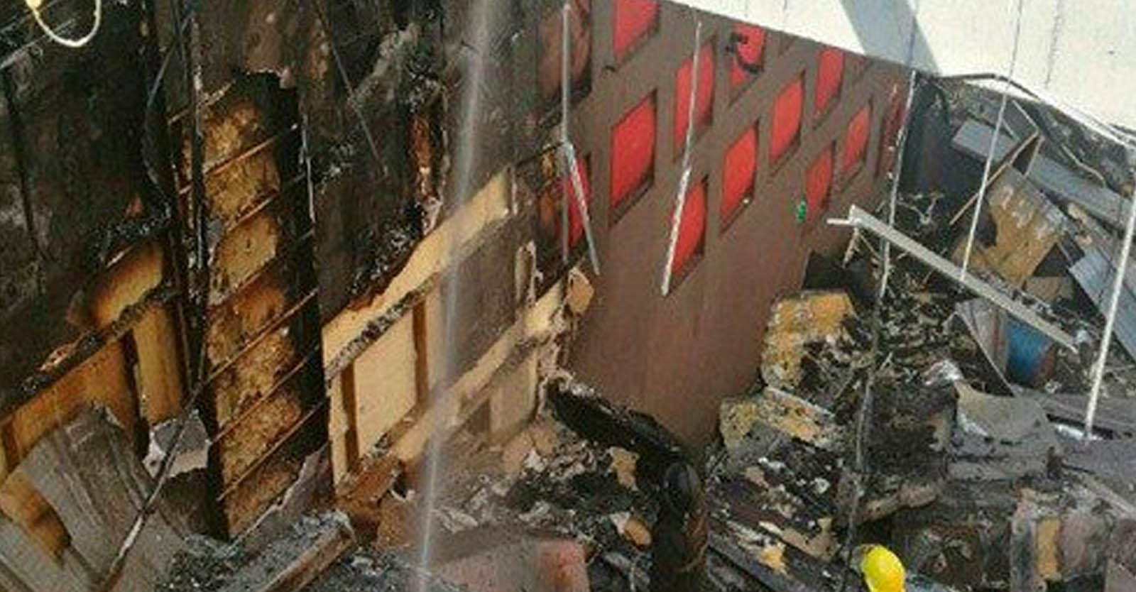 Incendio-Plaza-Satélite
