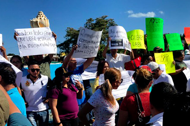 Ciudadanos-exigen-que-vuelva-Uber
