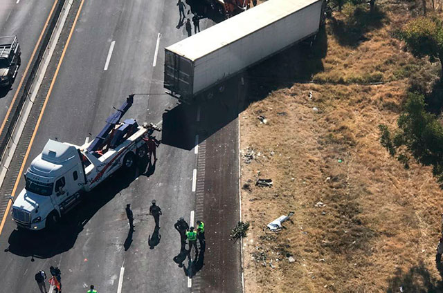 Tráiler-impacta-a-varios-vehículos-en-la-México-Puebla-hay-13-lesionados