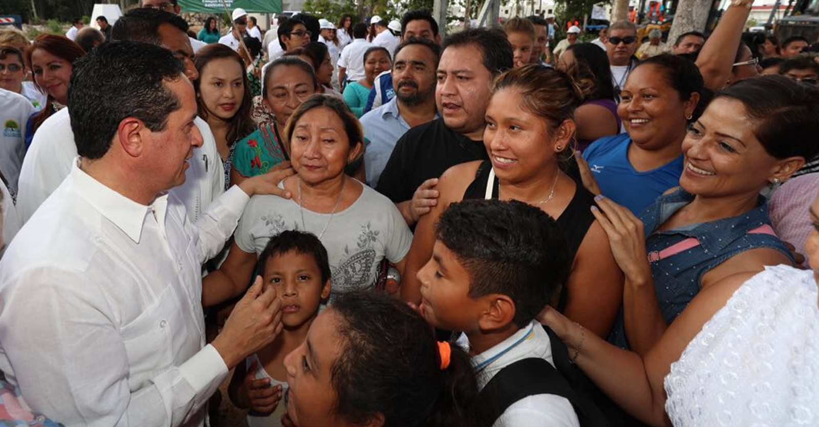 apoyo-educacion-carlos-joaquin