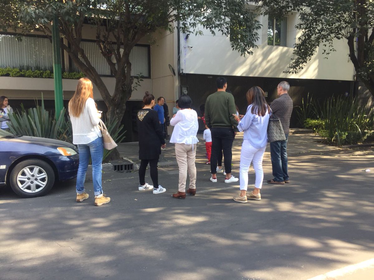 vecinos-roma-condesa-denuncian-alerta