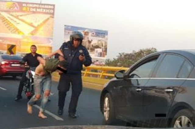 Detienen a 3 presuntos ladrones en carriles centrales de Circuito Interior