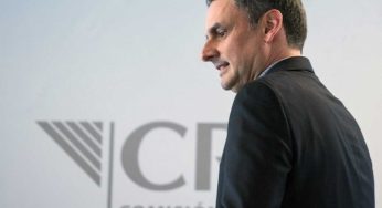 Acusa López Obrador a titular de la CRE de conflicto de interés