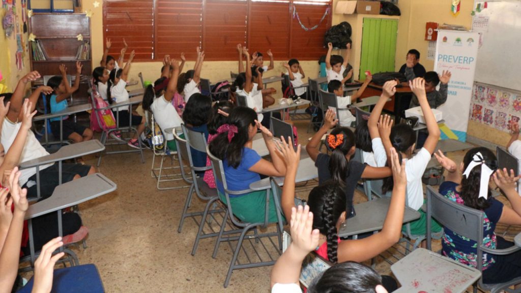 El DIF Quintana Roo impartió talleres de prevención contra las adicciones a niñas y niños de educación básica