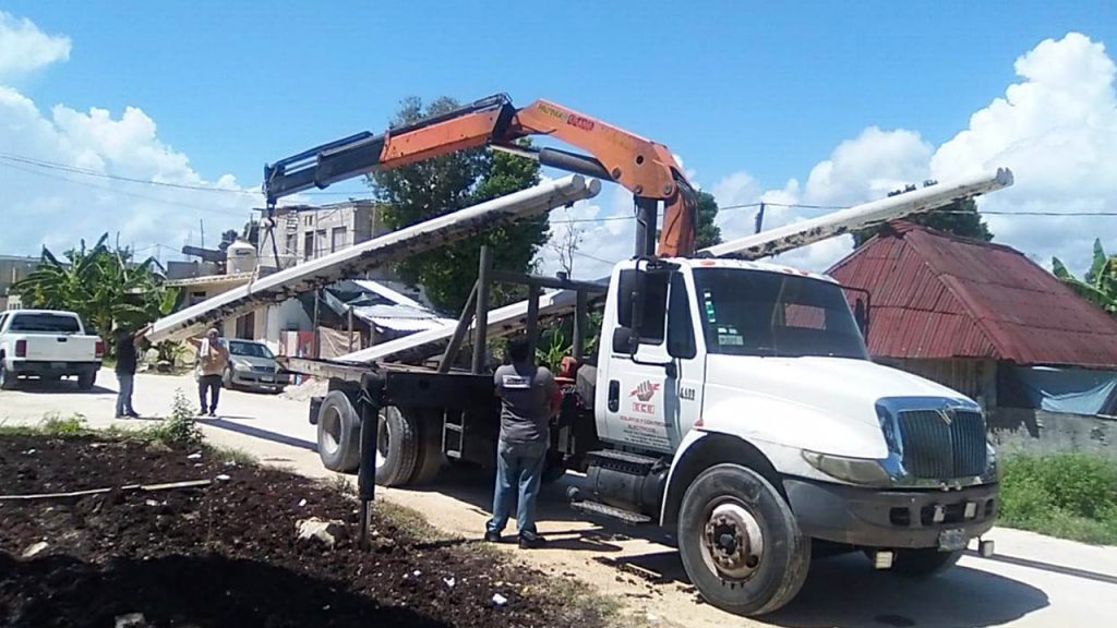 Familias del fraccionamiento “Las Tortugas” en Akumal ya cuentan con energía eléctrica