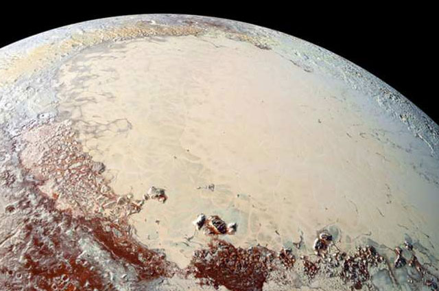Plutón es nuevamente un planeta según el director de la NASA
