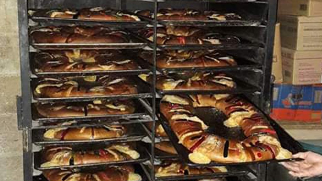 Rosca de Reyes ayuda a la economía de panaderías