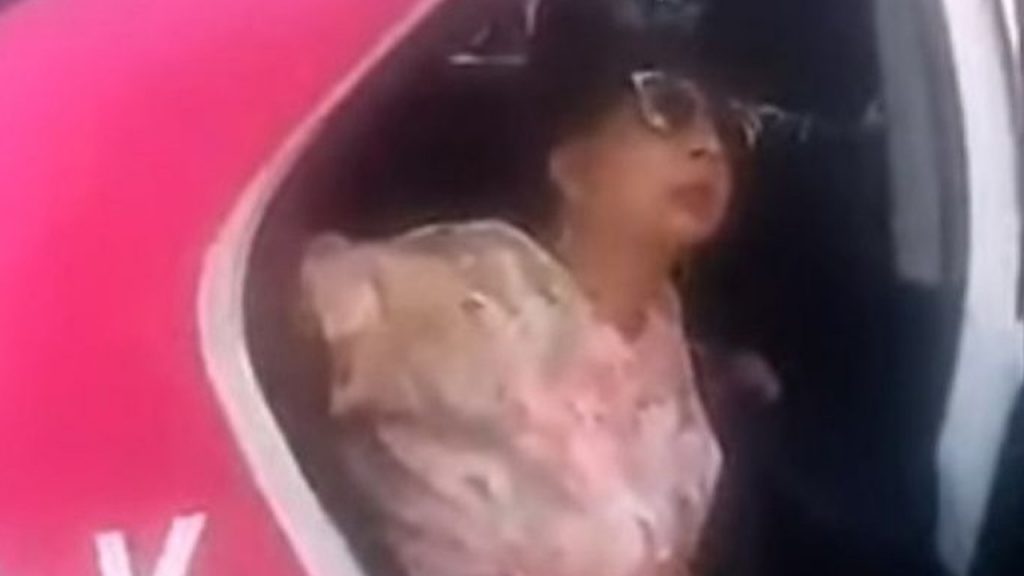 #LadyMuertos acusa a taxista de traer encajuelados