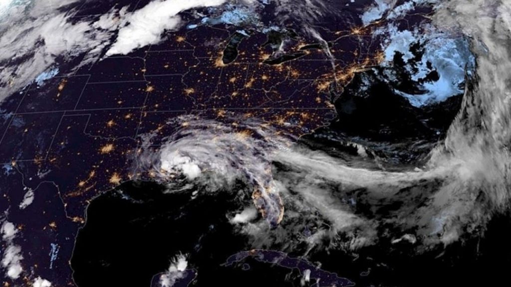 “Cristóbal” podría fusionarse con sistema de tormentas para formar un gran ciclón