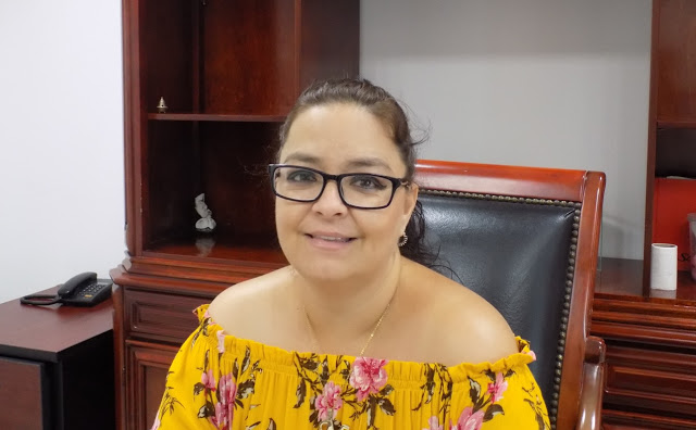 Por corrupción denuncian a funcionaria