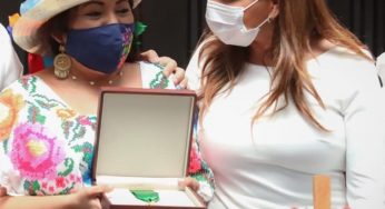 Con medalla al mérito Indígena Maya “Cecilio Chi” distinguen a Maritza Yeh Chan
