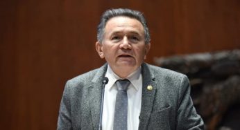 José Luis Pech pospone su informe de labores