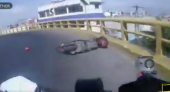 VIDEO: Dos mujeres mueren al “salir volando” desde un puente en EDOMEX