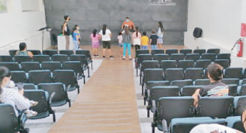 Integran coro infantil en la Unicaribe, bajo la dirección de Noé Garrido