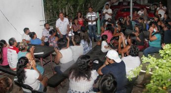 Asegura ser un político diferente