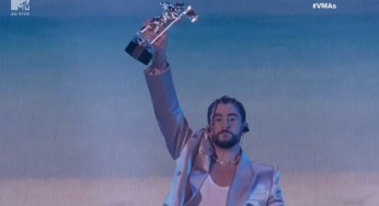 Bad Bunny se convertirse en el primer cantante de habla no inglesa en ser “Artista del año”  