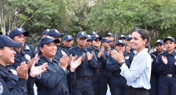 PROMUEVE ANA PATY PERALTA HONRADEZ, PROFESIONALISMO Y EFICIENCIA EN POLICÍAS GRADUADOS