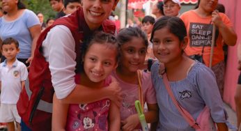 Ana Paty Peralta y vecinos de la sm 253 contribuyen por un Cancún limpio