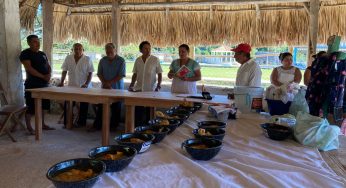 Rezadoras mayas dan continuidad a las fiestas y funerales