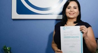Va Mayuli Martínez por la reelección en el Senado
