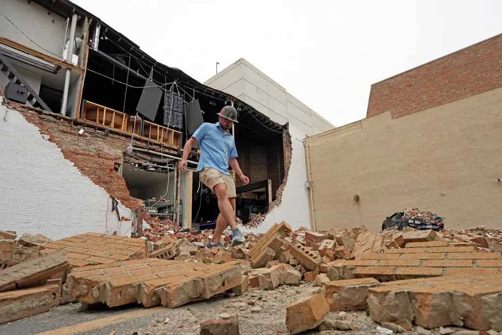 Tornados y tormentas dejan 19 muertos y 600.000 personas sin luz en EU