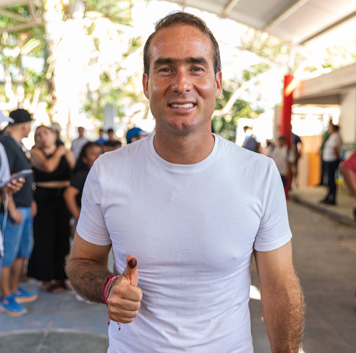 Pide Diego Castañón ejercer voto