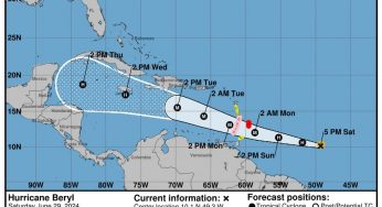 Se intensifica “Beryl” a huracán categoría 1