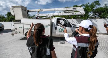 Mara Lezama trabaja para poder restablecer al 100 la energía eléctrica en Cozumel