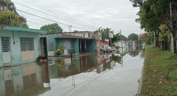 Lluvias en la capital generan cierre de siete cruces viales por socavones y encharcamientos