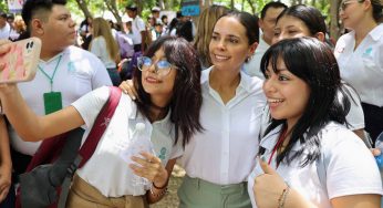 Ana Paty Peralta, aliada de la juventud cancunense
