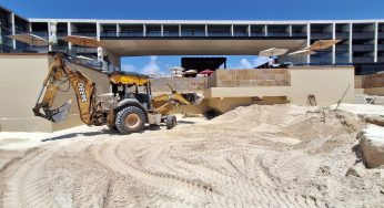 Denuncian extracción de arena por parte del hotel Grand Hyatt en Playa del Carmen