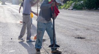 Reparación de baches en Felipe Carrillo Puerto genera malestar por su mala calidad