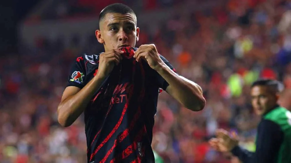 Gilberto Mora, con 15 años, se convierte en el goleador más joven en torneos cortos de la Liga MX