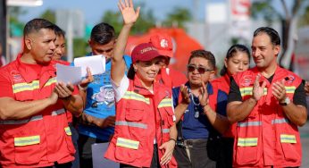 La Presidenta Municipal, Ana Paty Peralta, agradece entrega y compromiso de personal de Bomberos