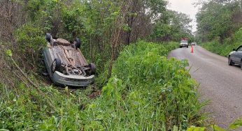 Volcadura de auto en Naranjal-José María Morelos; una persona resulta herida