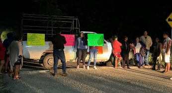 Bloquean carretera Tepich-Chumpón, por fallas del servicio de energía eléctrica