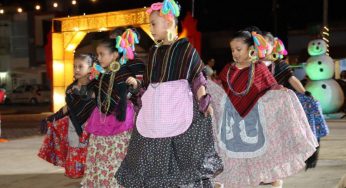 El grupo infantil de Ballet Folclórico Chan Santa Cruz se presentó por primera vez en “Domingo para todos”