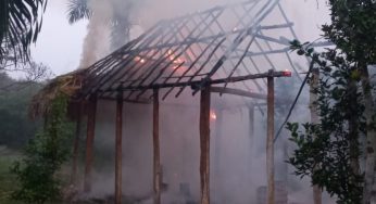 Se incendia una palapa abandonada en José María Morelos