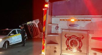 ¡Otra vez en la Chetumal-Escárcega! Vuelca tráiler con mercancía y deja varios lesionados