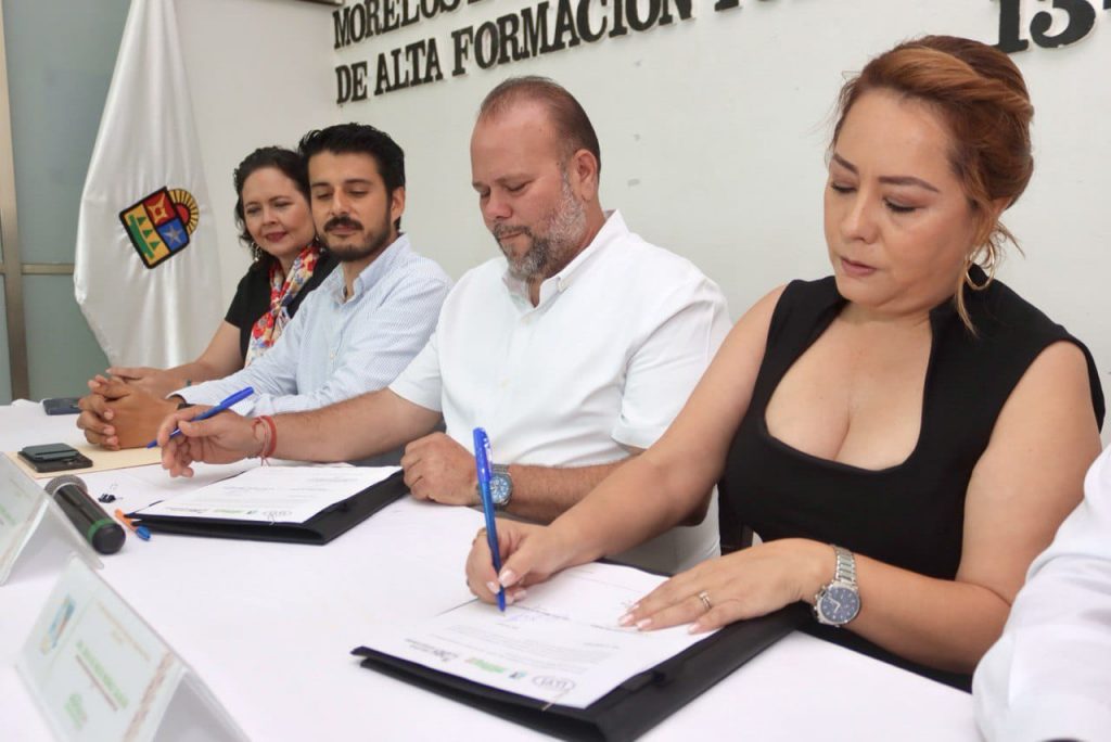 Puerto Morelos firma convenio para educación de calidad