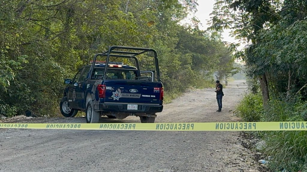 Hallan cuerpo sin vida con impactos de bala en un camino de terracería cerca de la carretera Gas Auto