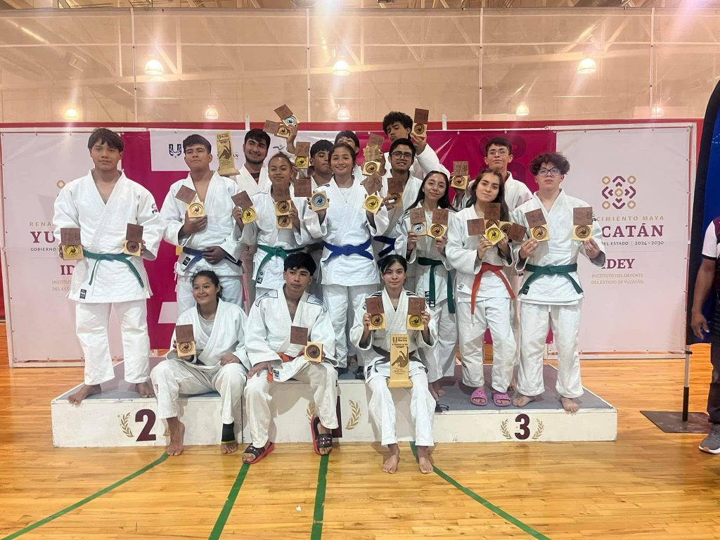 Conquistan judocas quintanarroenses 21 medallas en el Segundo Campeonato Estudiantil Abierto