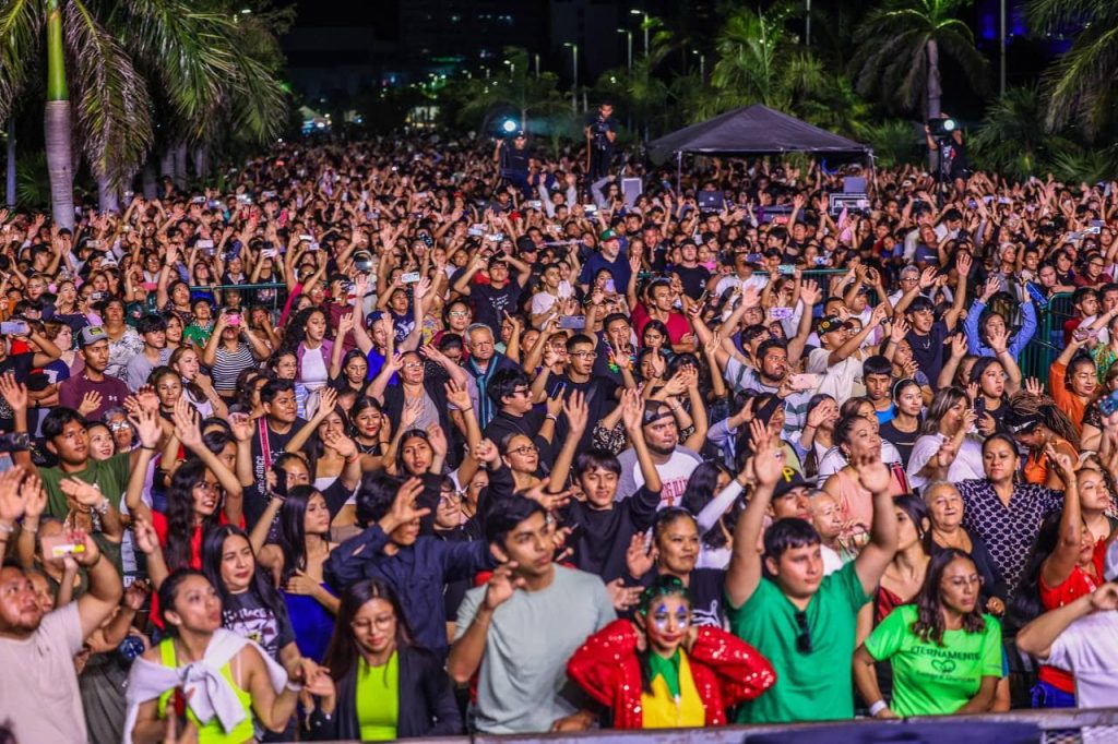 Carnaval en Cancún deja derrama económica de 1.6 millones de pesos y registra afluencia de 88 mil visitantes