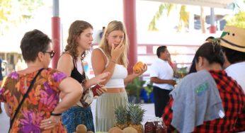 Llevan a cabo la sexta edición de la Feria Comercial, Agrícola y Artesanal en Holbox