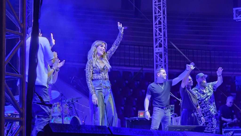 Kany García conquista los corazones de Cancún con su voz y sentimiento
