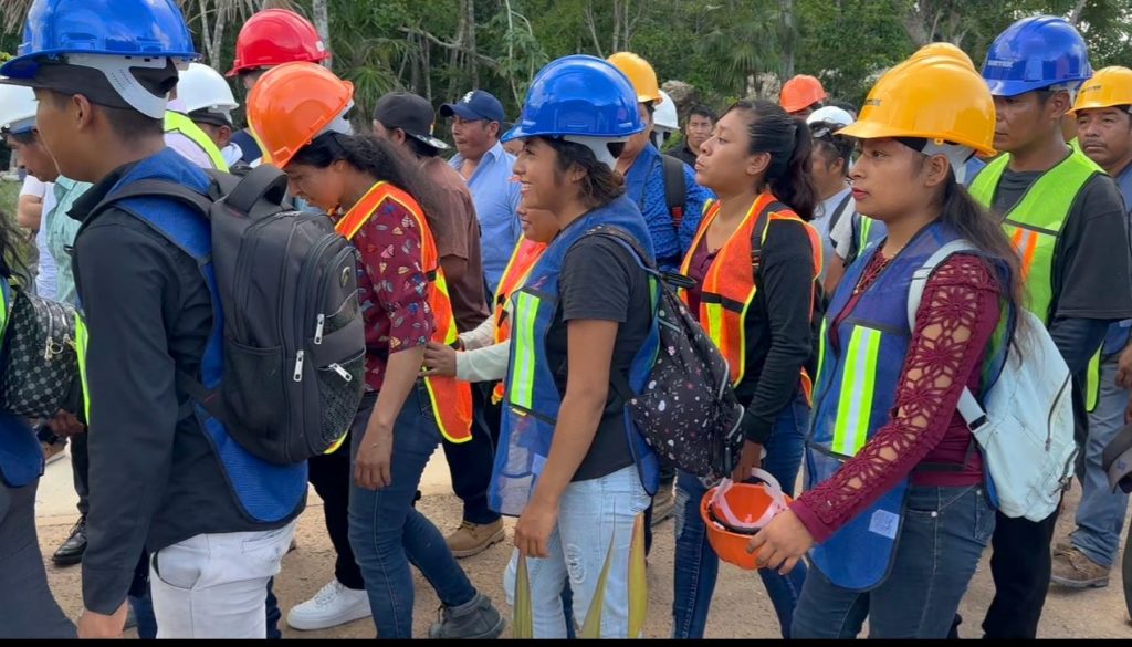 Crece la presencia de mujeres en el sector de la construcción en Tulum